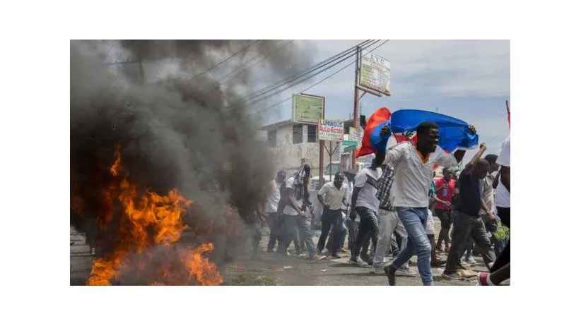 Haití. Veinte periodistas, entre los miles de personas expulsadas del Carrefour Feuilles por bandas armadas
