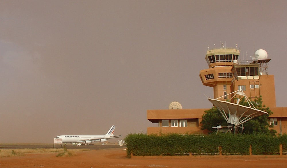 Níger. Autoridades cierran espacio aéreo a aviones franceses
