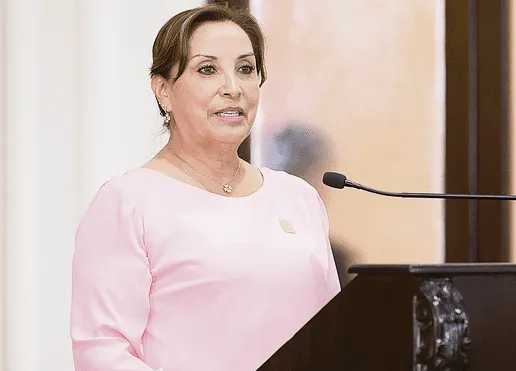 Perú. Dina Boluarte avala golpe del Congreso contra las PASO y la reforma política