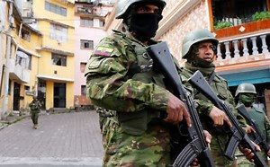 Ecuador. Los narcos amenazan en forma directa al presidente Noboa /Siguen reteniendo como rehenes a más de un centenar de carceleros